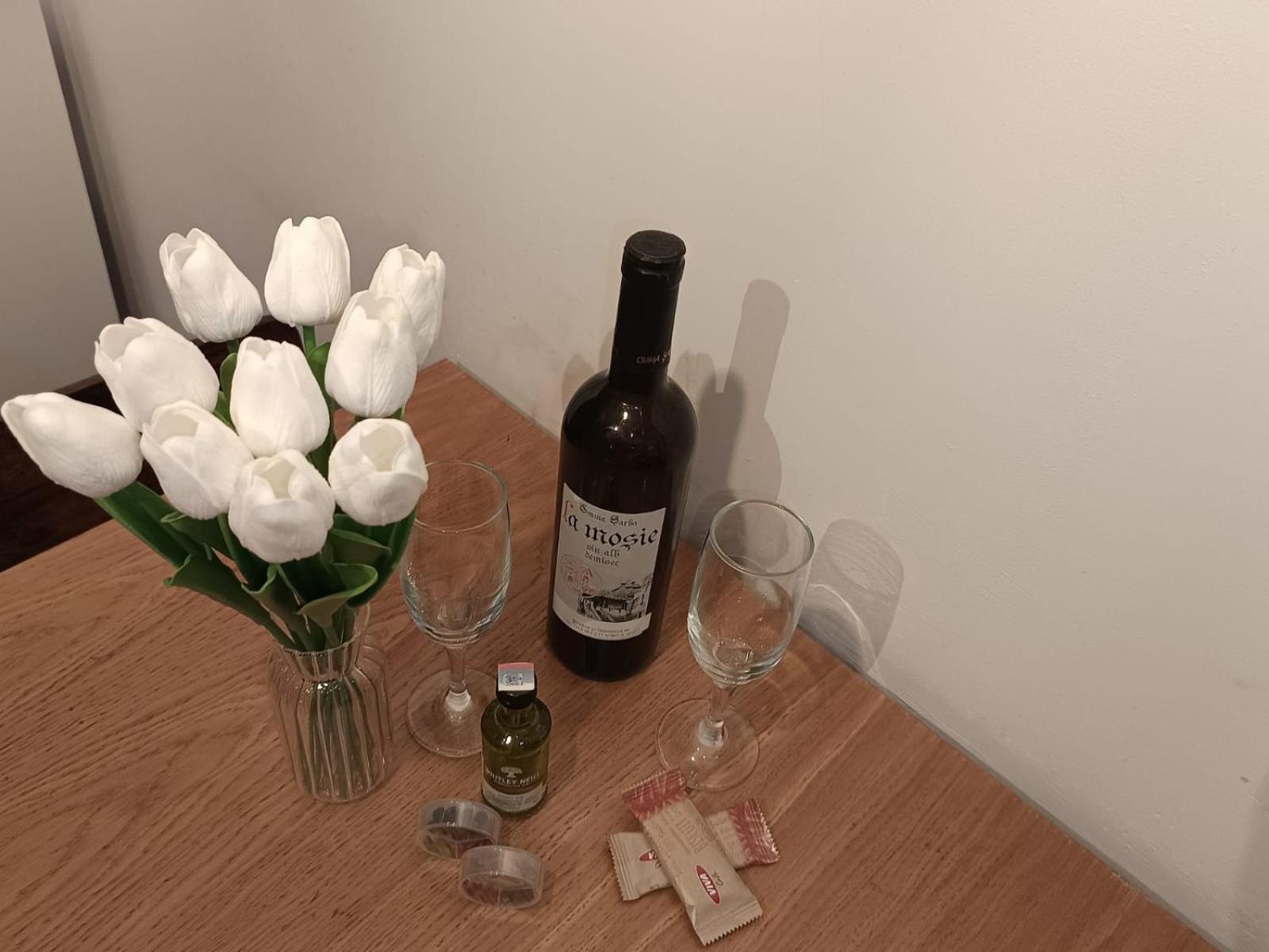 Apartament Regim Hotelier Elis Брашов Екстериор снимка